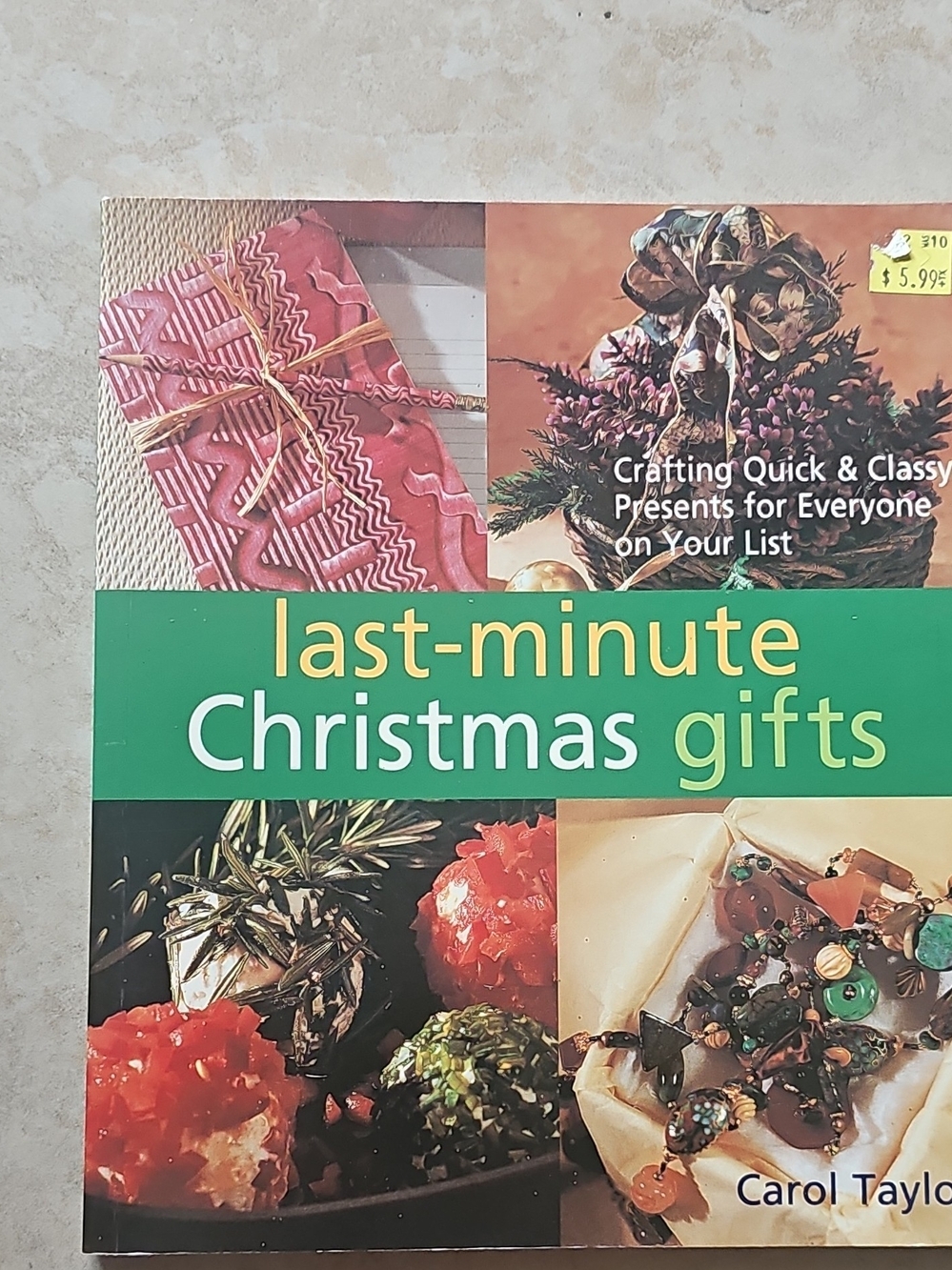 Carolyn Taylor Green and Red Holiday Gift Ideas Book